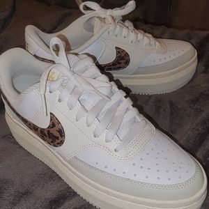 Nike Court Vision Alta